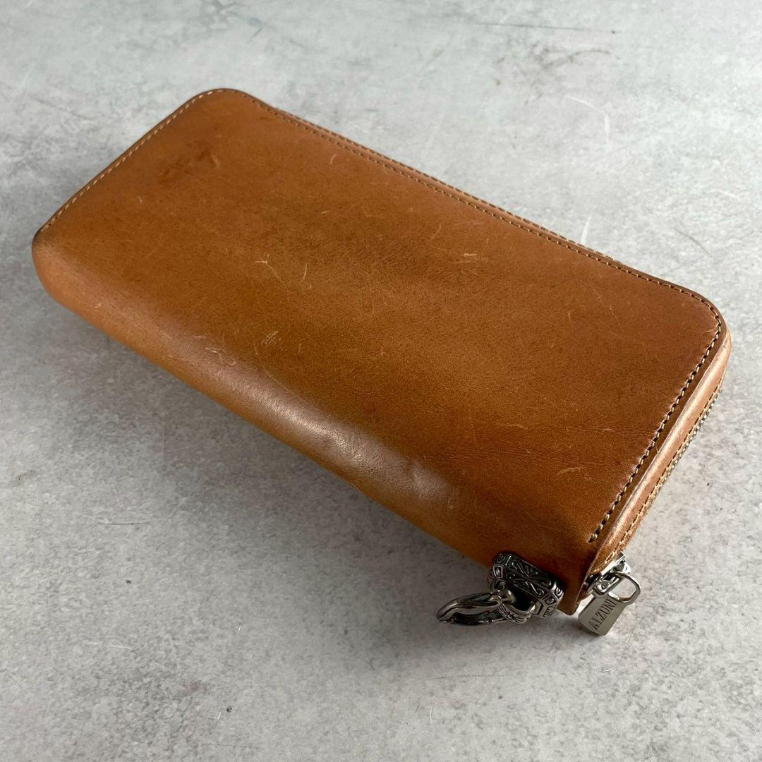 アルズニ alzuni ラウンドファスナー ドロップハンドル コンチョ 茶