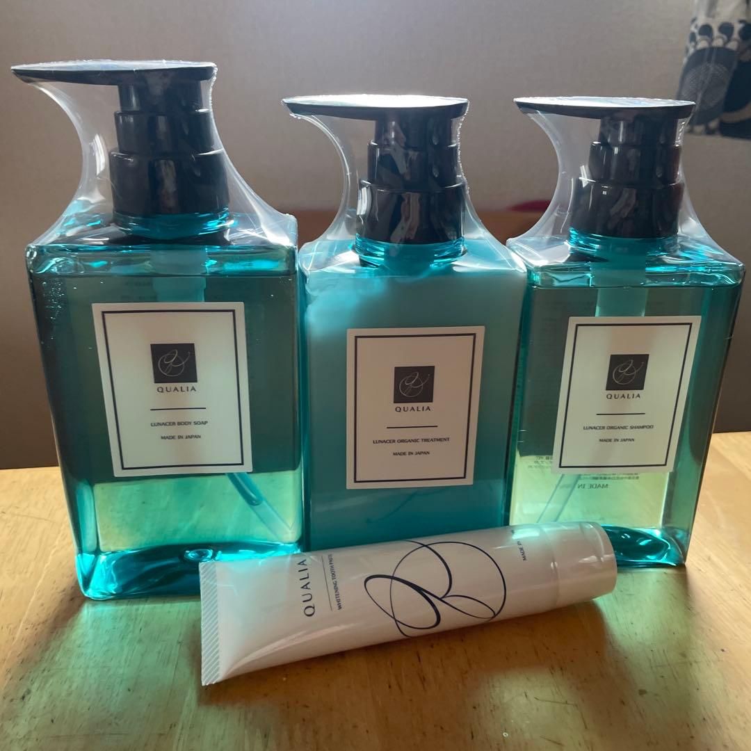 【新品未使用】オーガニック シャンプー＋トリートメント、ボディーソープ、歯磨き粉