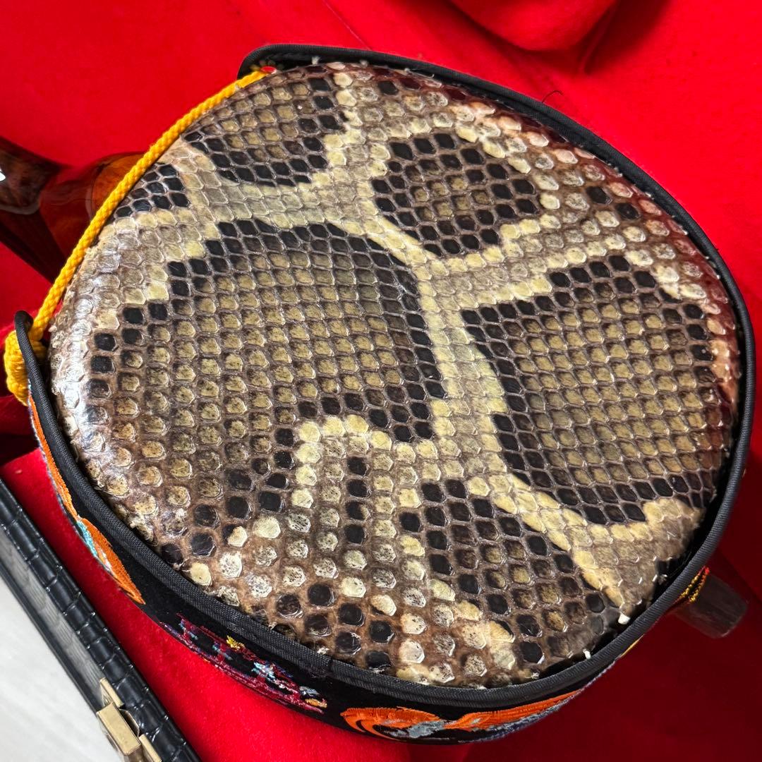 クーリー様□三線□仲嶺盛文□本皮楔(クサビ)張り□カマゴン黒檀□未