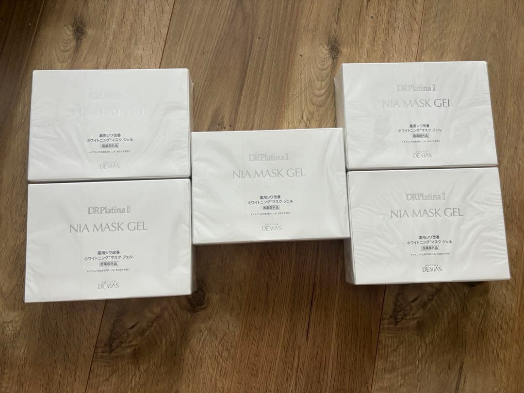 DR デヴィアスプラチナ　NIAマスク　ジェルII 薬用シワ改善パック5箱