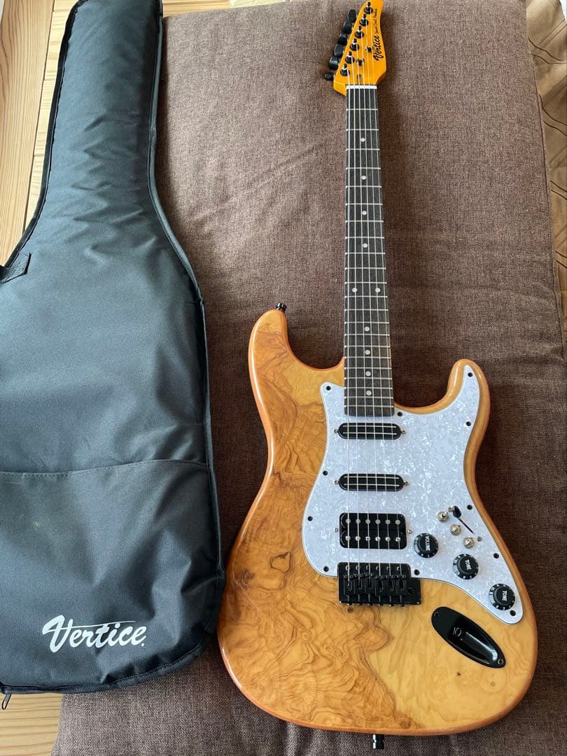 vertice. エレキギター　美品