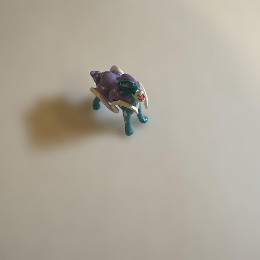 d*2様 スイクン　フィギュア　ポケモン