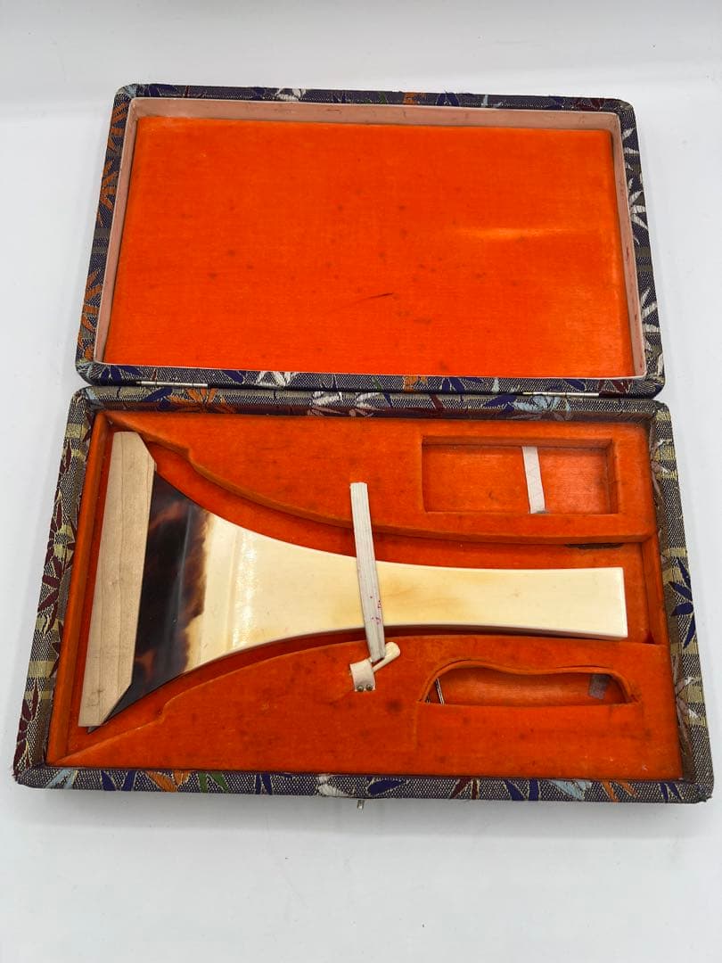 三味線 撥 バチ 鼈甲 べっ甲 ケース付き 弦楽器 音楽 レトロ