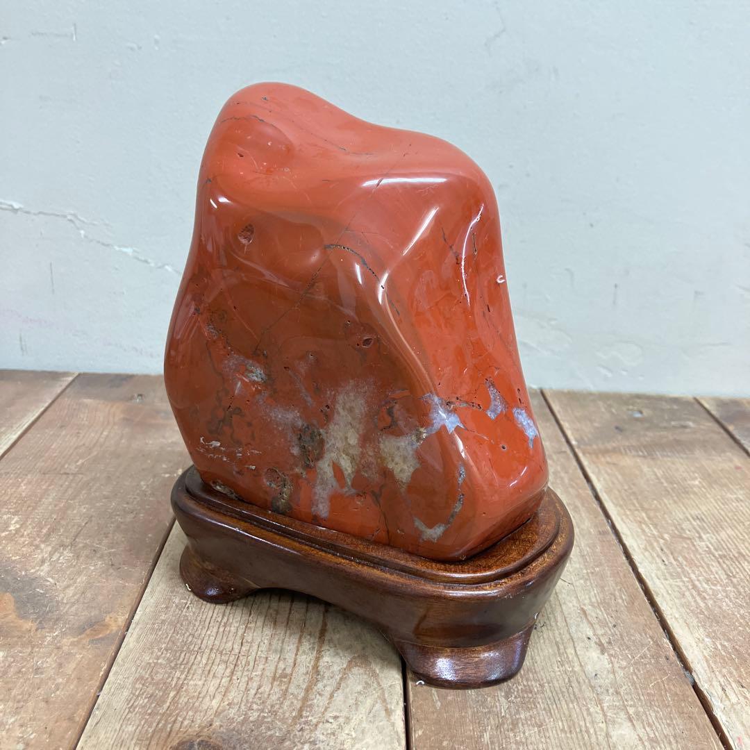 E-4 昭和レトロ 鑑賞石 赤石 飾り石 碧玉 磨き石 台座付き 石 ストーン