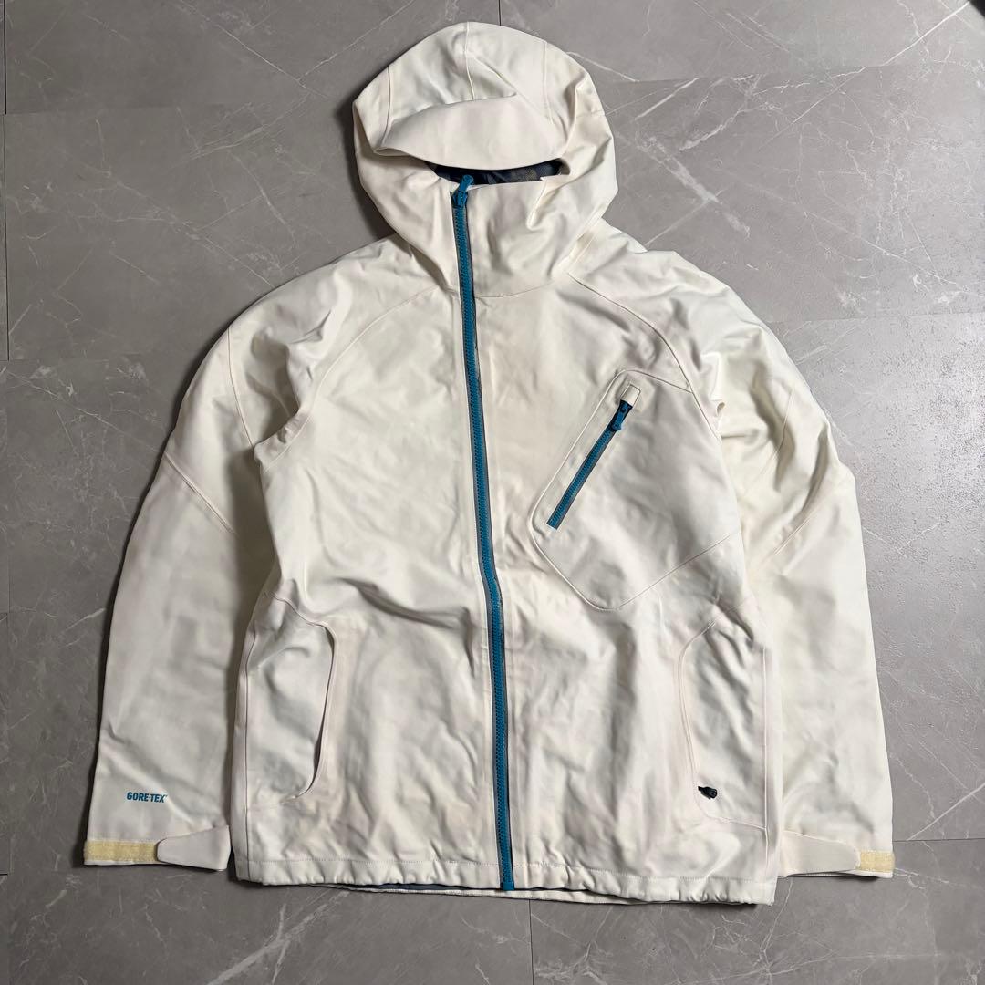 XLサイズ BURTON AK　バートン　ジャケット　ゴアテックス　クール　白