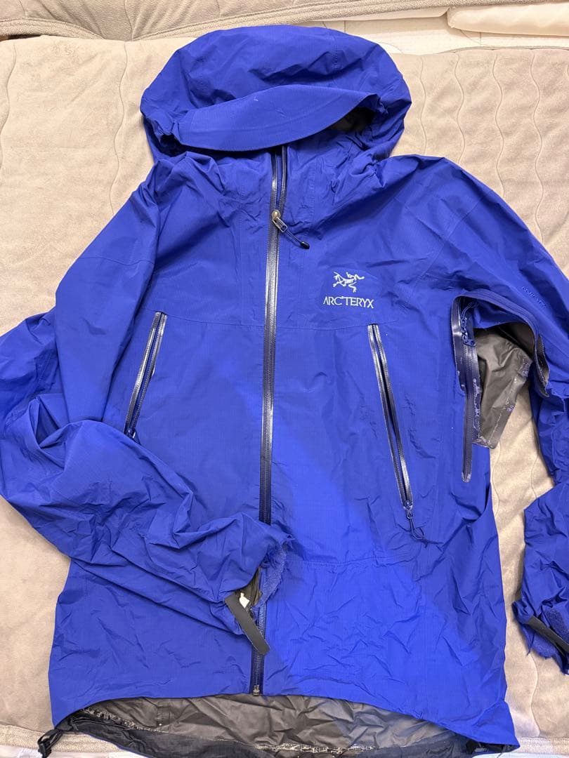 ARC'TERYX メンズ マウンテンパー　M/M