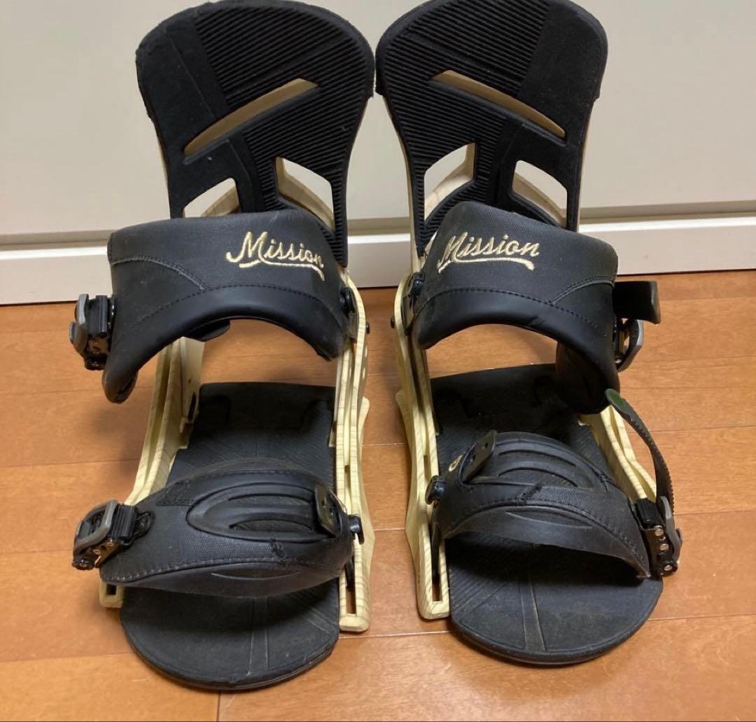 BURTONバートンMissionミッションRe:flex木目調 Men's M Amazon.com : Burton Men's Mission Re:Flex Snowboard Bindings