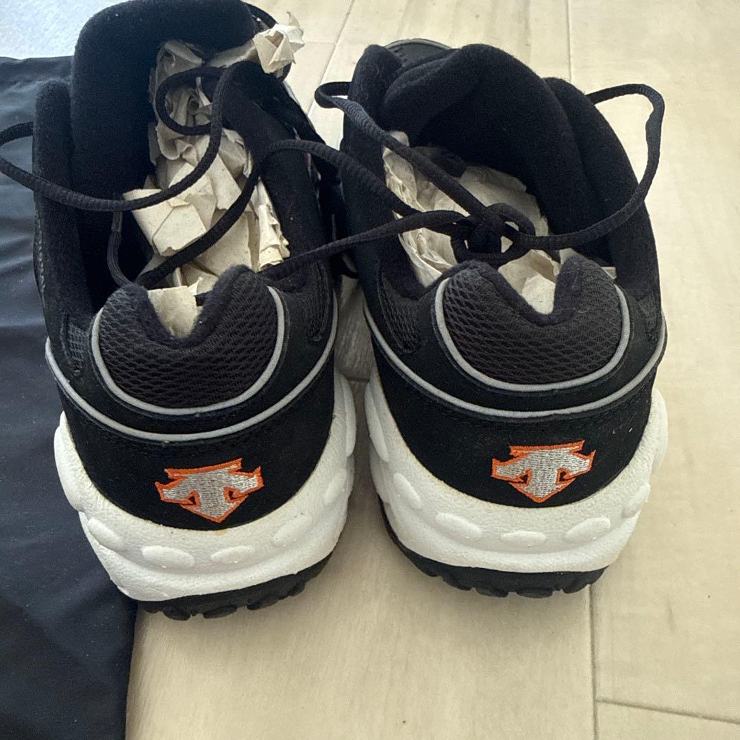 DESCENTE トレーニングシューズ ブラック/オレンジ 長嶋茂雄 - メルカリ