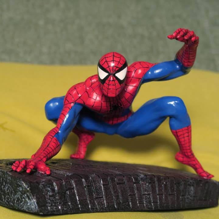 Randy Bowen 『スパイダーマン』壁掛けフィギュア - メルカリ