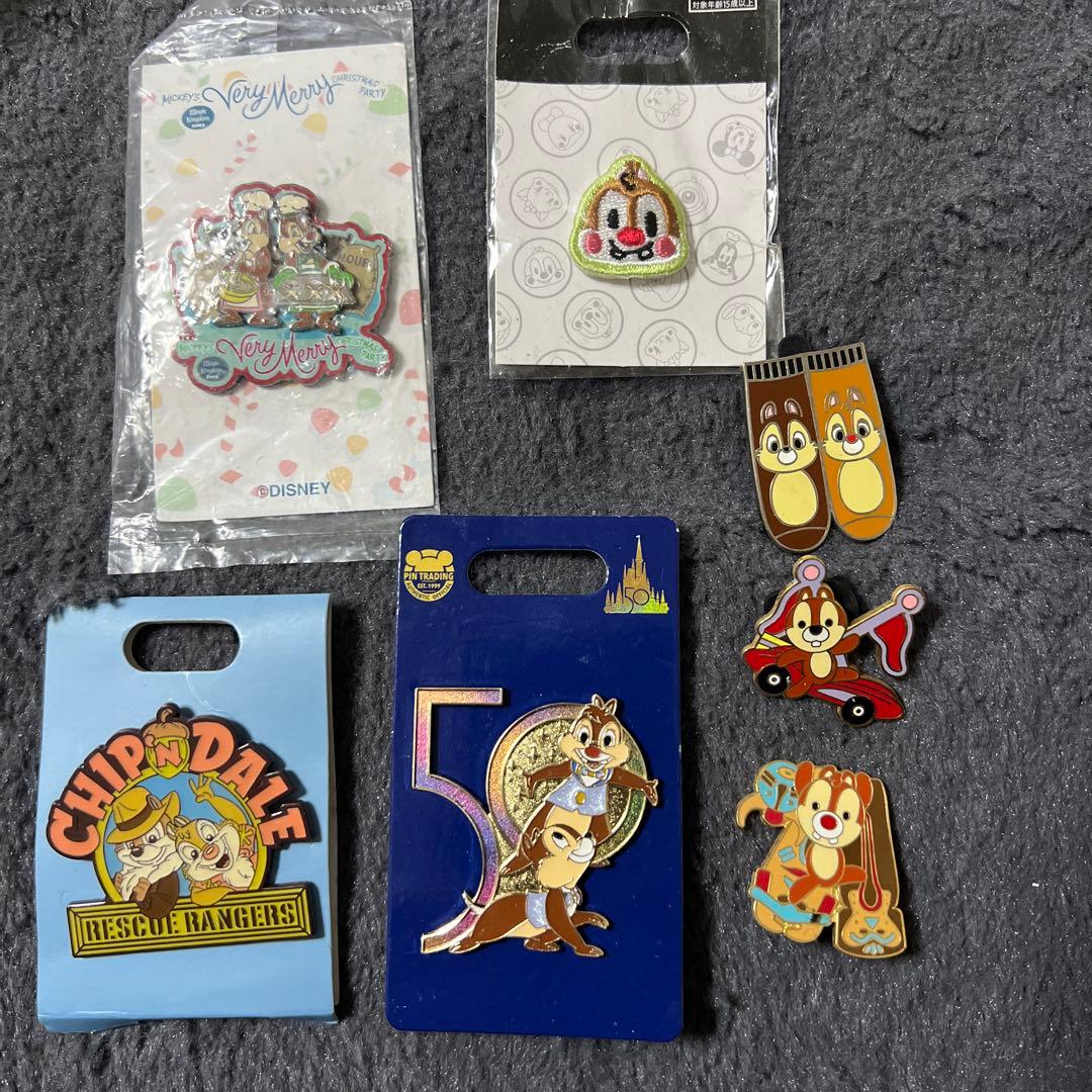 ディズニー チップ デール ピンバッジ 7点セット - メルカリ