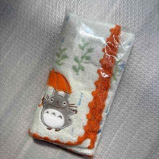 トトロ刺繍タオル 新品☆となりのトトロ 刺繍 タオルハンカチ☆ミニタオル☆ - メルカリ