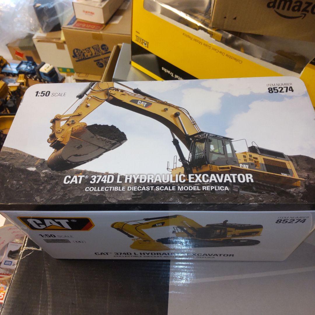 キャタピラー建機　CAT 374D L HYDRAULIC EXCAVATOR