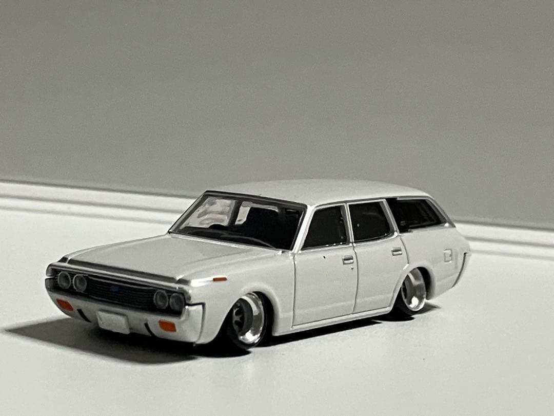 N*7様 トミカリミテッド　クラウンワゴン ミニカー　改造