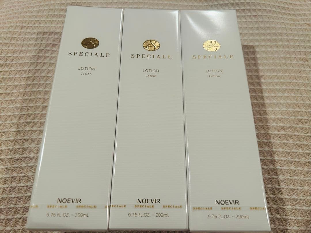 ノエビア　スペチアーレ　薬用ローション　3本セット　今だけプレゼント付き