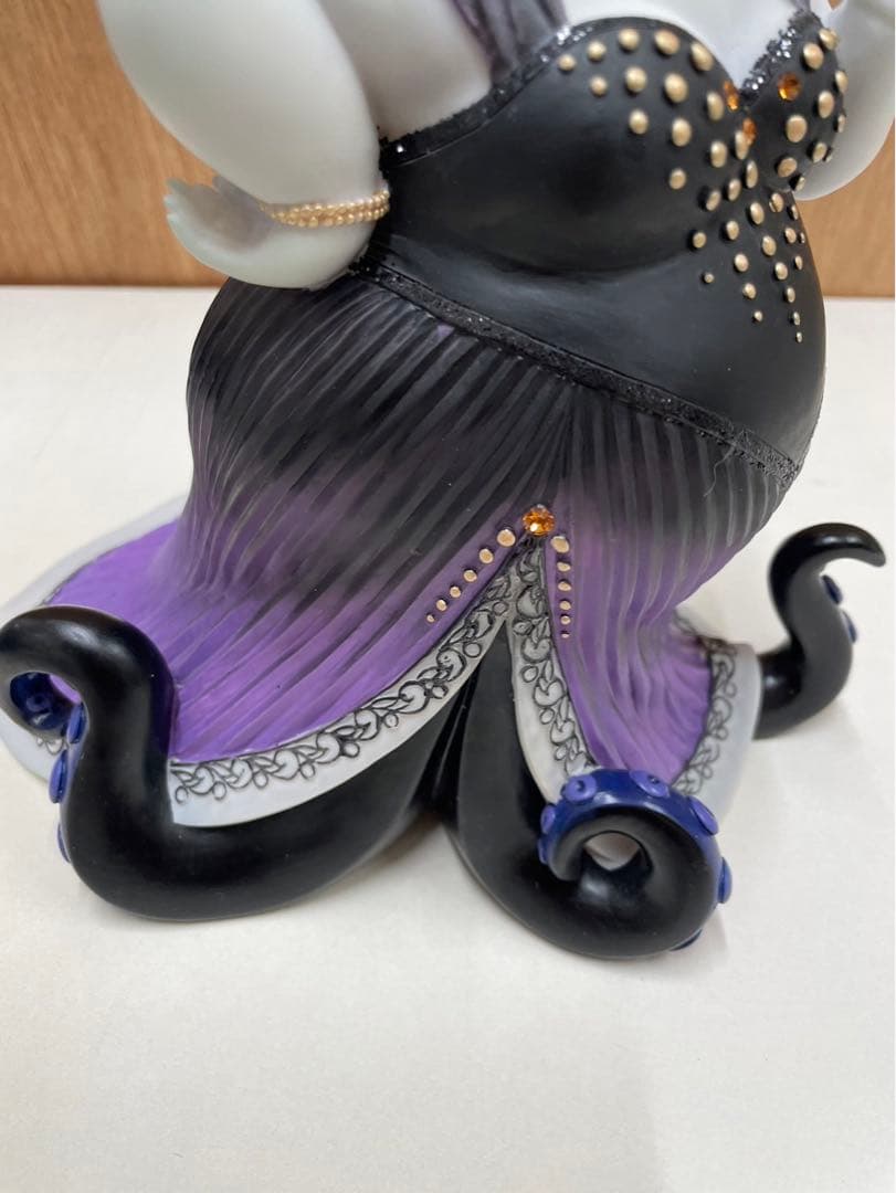 ディズニーショーケース アースラー ( リトルマーメイド ) - メルカリ