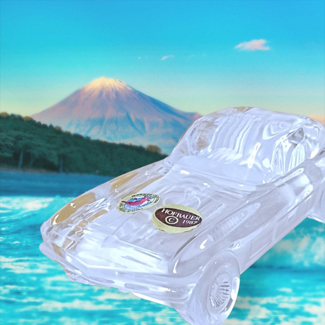 Hofbauer社製の1963年型シボレー・コルベットのクリスタルオブジェ