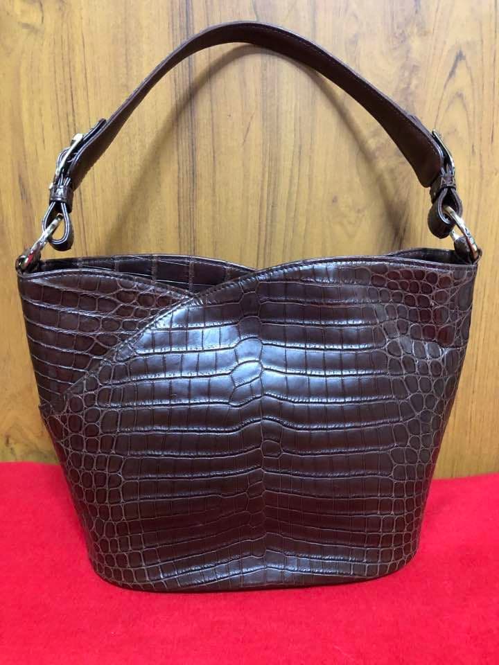 ひなひな様　クロコダイル　バッグ　ハンドバッグ　トートバッグ ひなひな様 クロコダイル バッグ ハンドバッグ トートバッグ - メルカリ