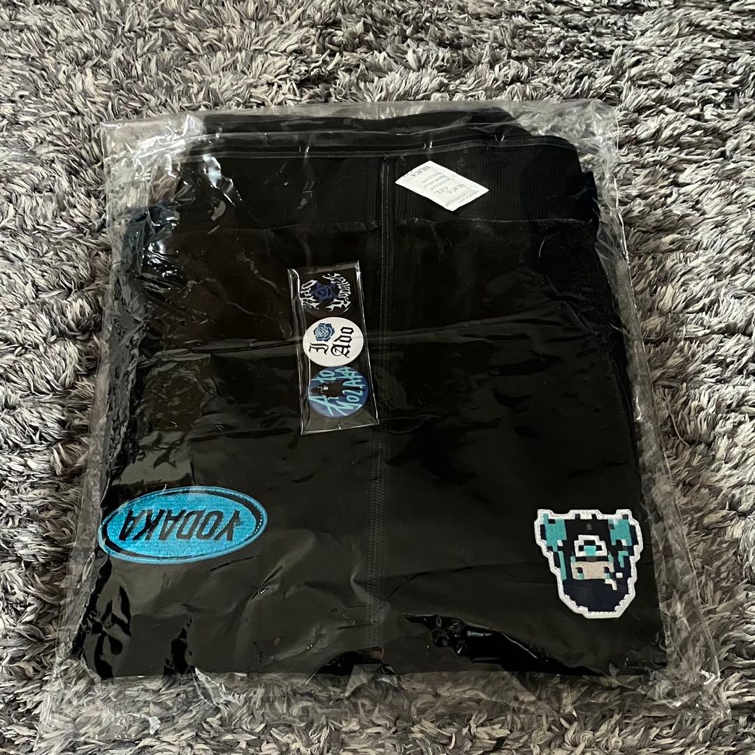 Ado ファッショナブル よだか トラックジャケット 缶バッジ付き サイズ