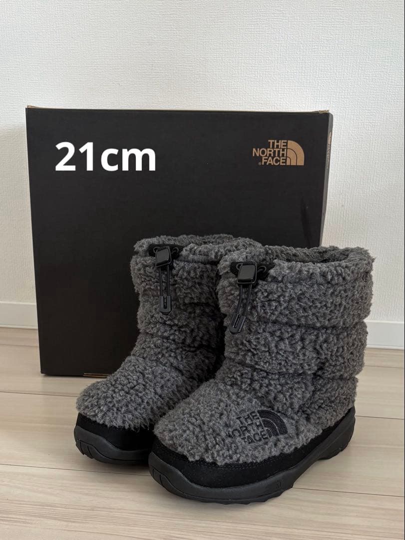 美品 ノースフェイス ボア ブーツ 21cm ヌプシ 黒 グレー ロゴ THE NORTH FACE（ザ ノースフェイス） ノースフェイス ヌプシ ブーティ