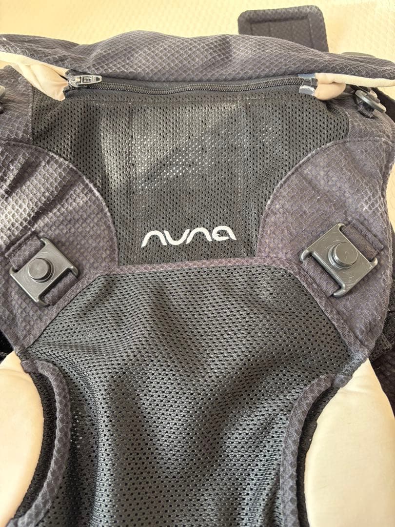 NUNA Cudl 抱っこ紐 ブラック - メルカリ