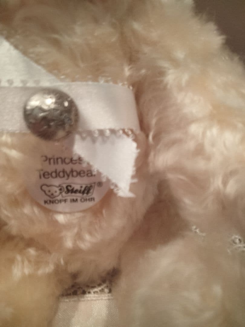 シュタイフ125年記念して2005年作られた紀宮様ご成婚記念プリンセス