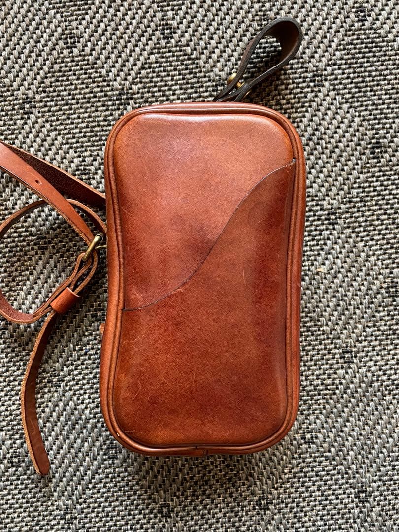 HERZ　herz ヘルツ　タテ型2wayボディバッグ　F-103