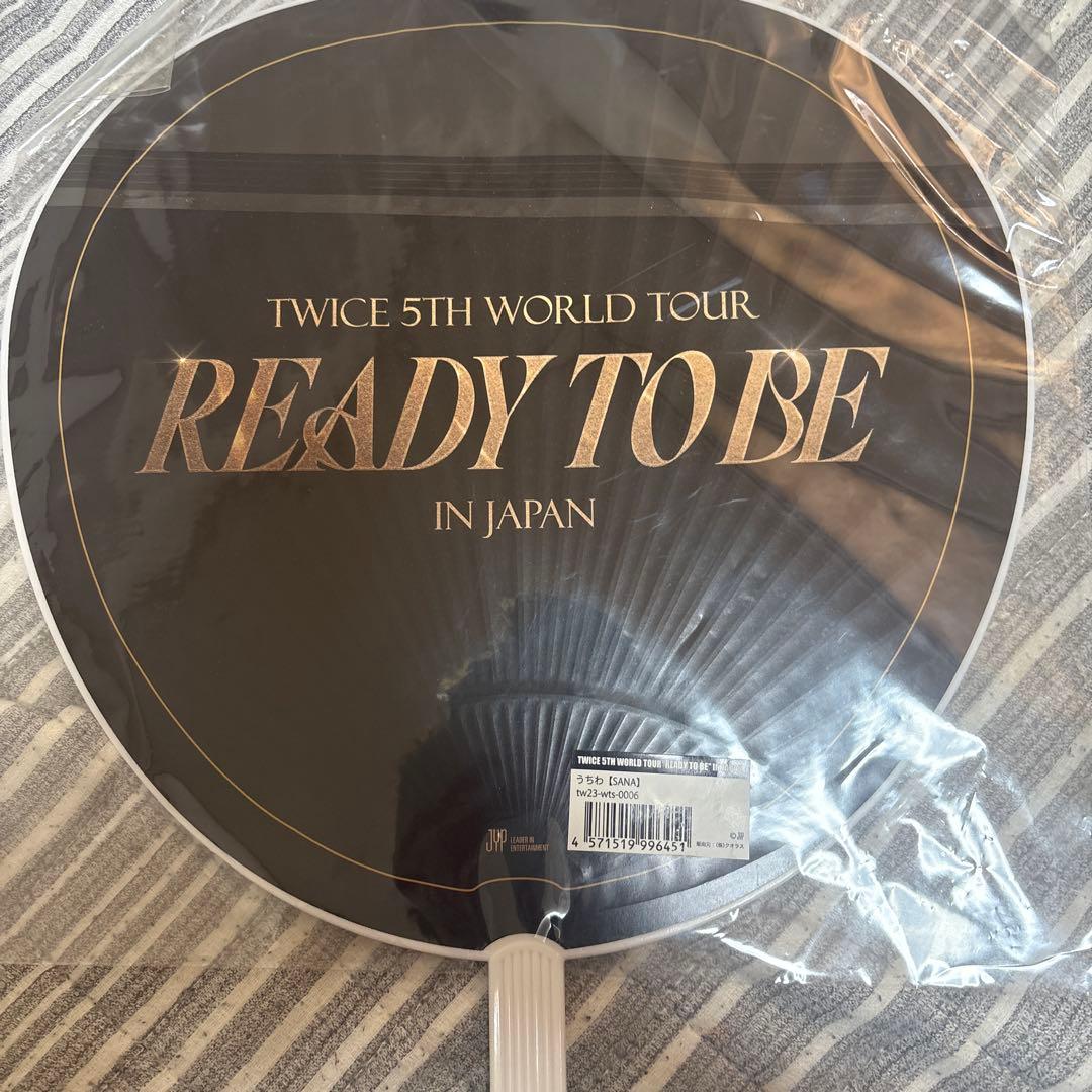 TWICE SANA うちわ READY TO BE - メルカリ