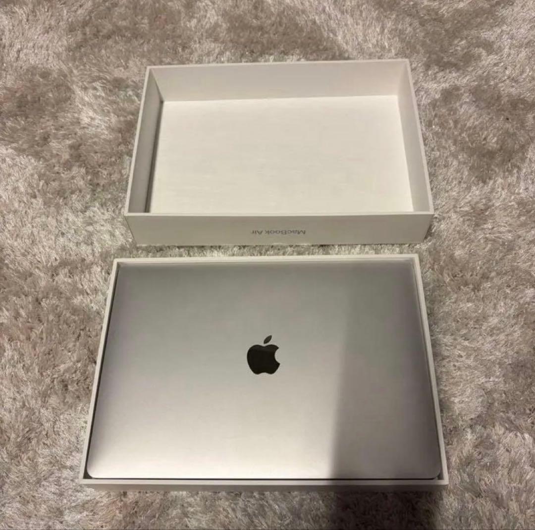 Apple MacBook 本体 充電器付き