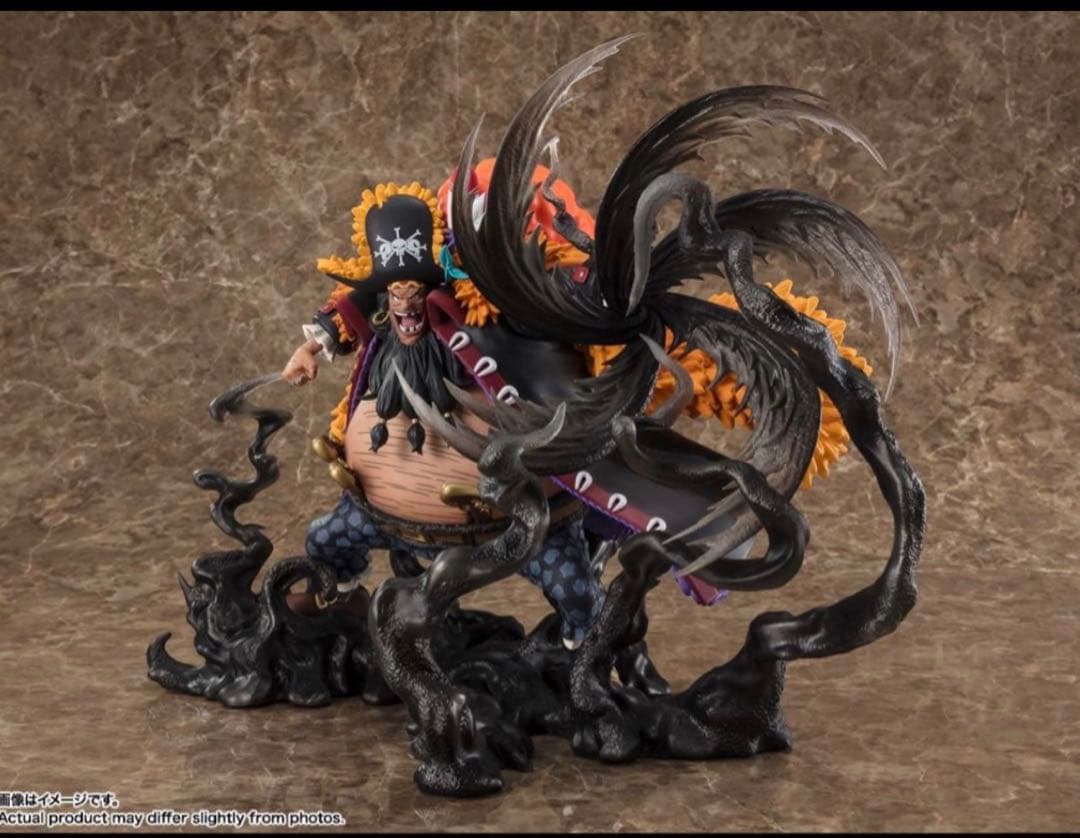 フィギュアーツZERO ［超激戦］マーシャル・D・ティーチ-闇水-