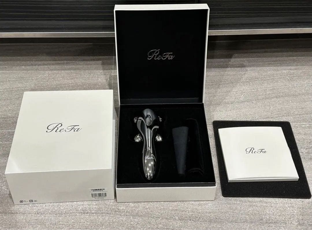 【ReFa4CARATリファ】フォーカラットRF-FC1932B Amazon.co.jp: MTG プラチナ電子ローラー ReFa 4 CARAT (リファフォー