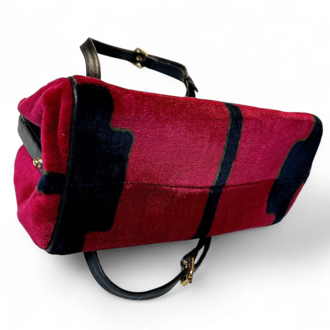 ロベルタディカメリーノ 口金 ベルベット 赤 ハンドバッグ ロゴ がま口