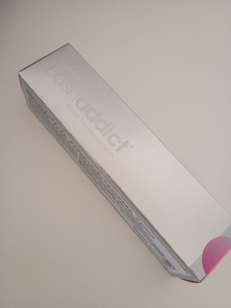 Lash Addict まつ毛美容液