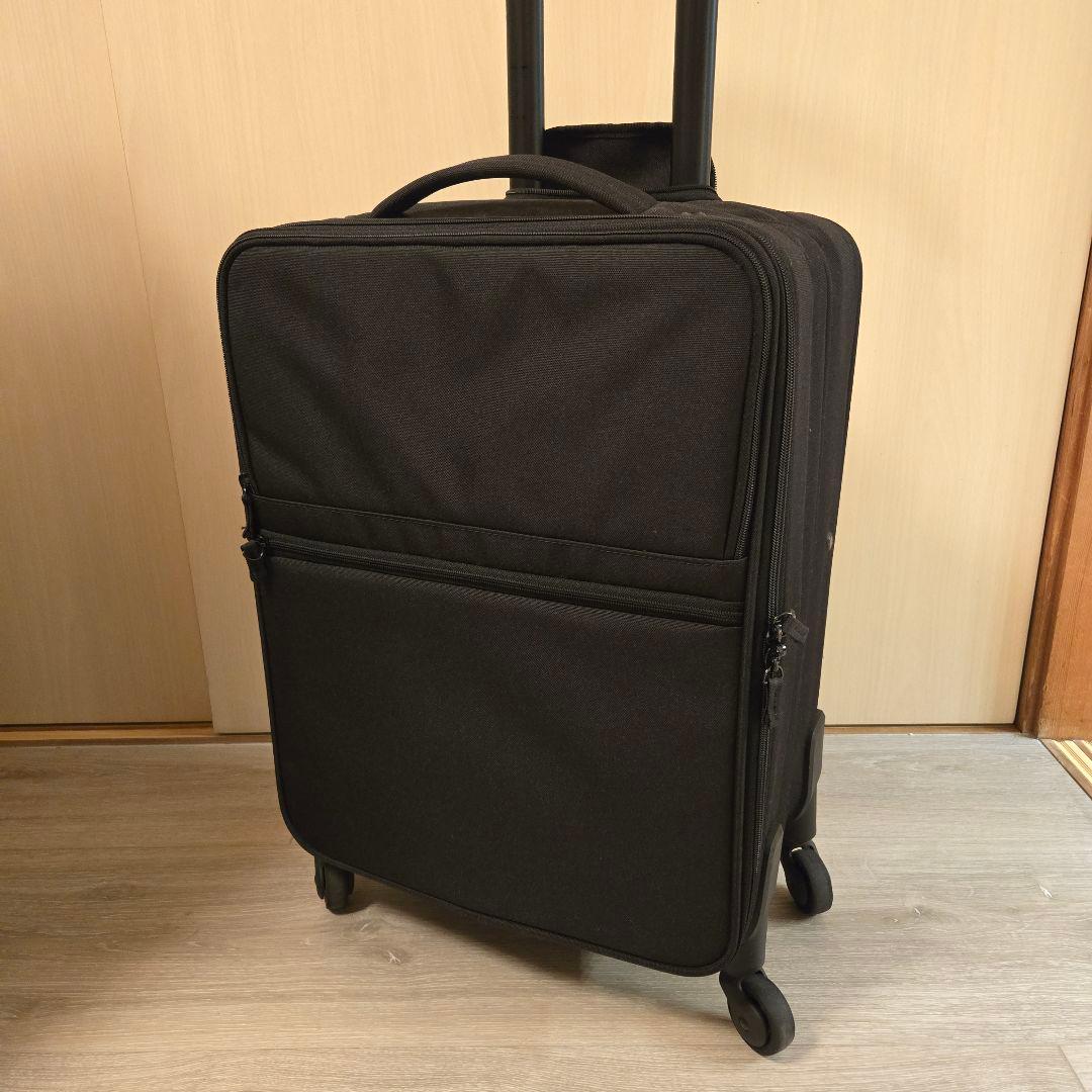 無印良品　半分の厚みで収納できるソフトキャリーケース　小型　36L　ブラック　黒 高崎モントレー】半分の厚みで収納できるソフトキャリーケース