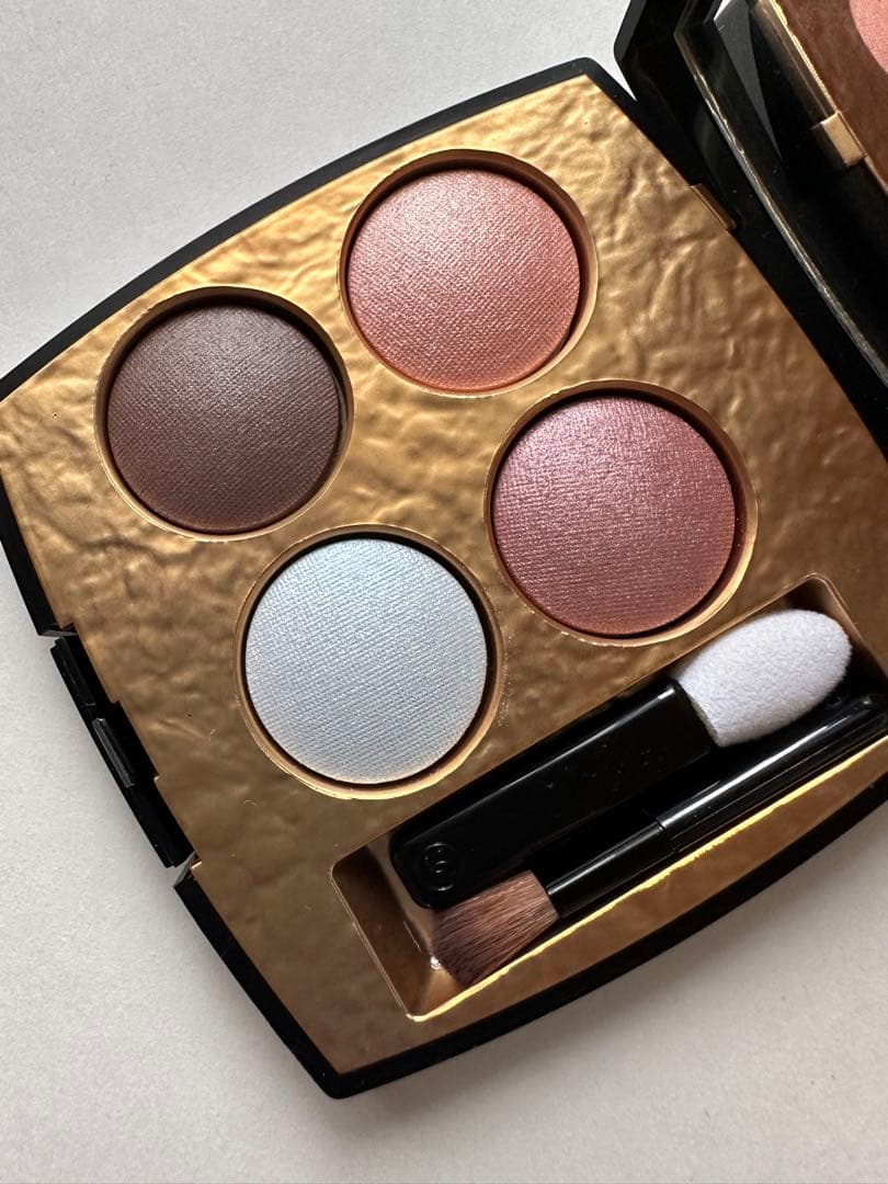 新品未使用 シャネルレキャトルオンブル　ビザンス　328 パリュール　クリスタル