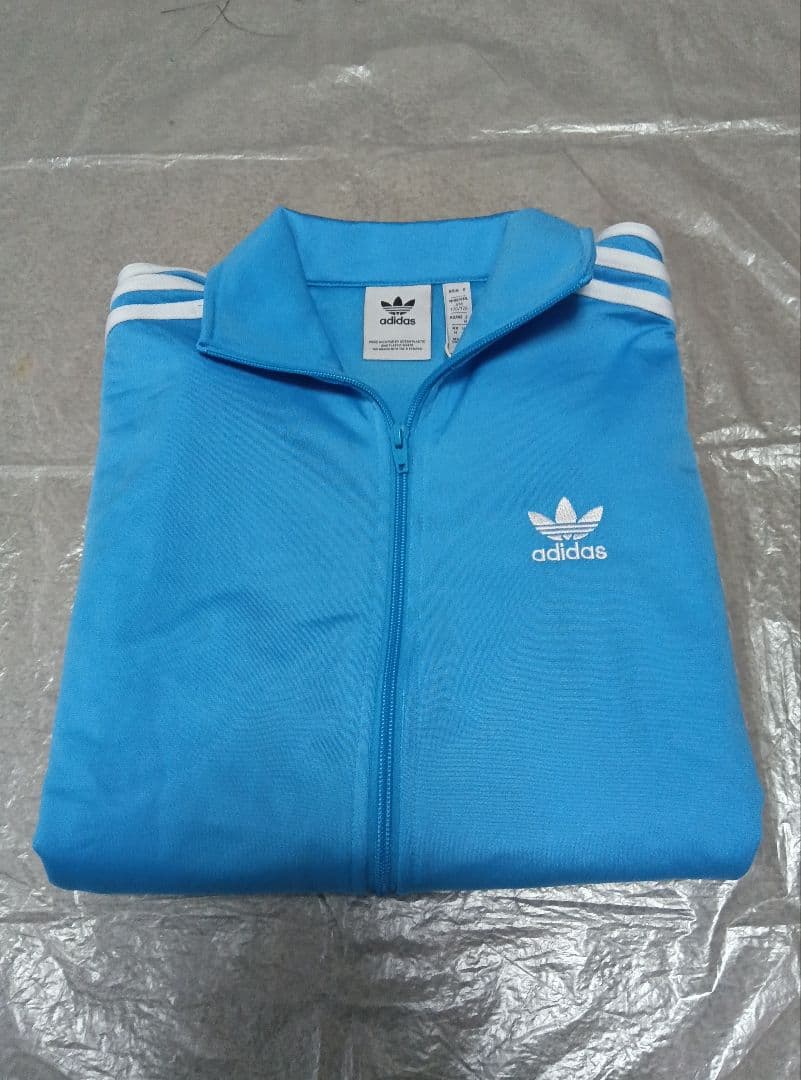 アディダス ジャージ上着 水色 M 新品未使用品