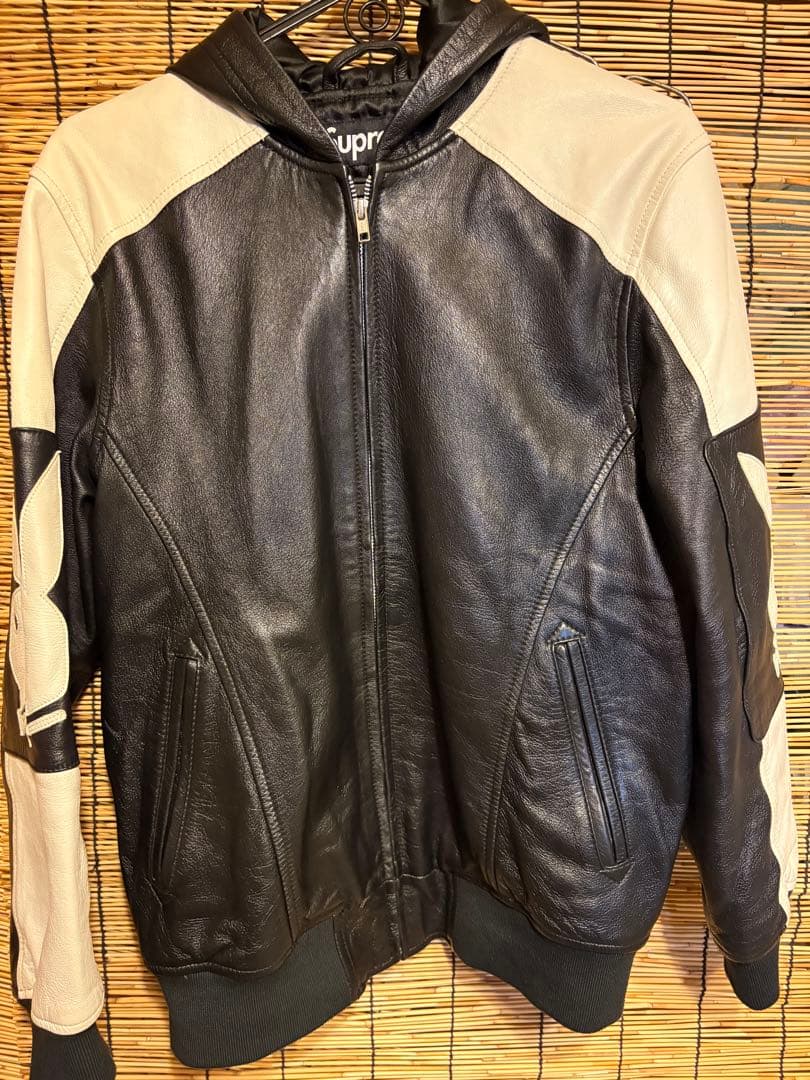 破格⭐︎ Supreme Playboyレザージャケット S 窪塚洋介着用 破格⭐︎ Supreme Playboyレザージャケット S 窪塚洋介着用 - メルカリ