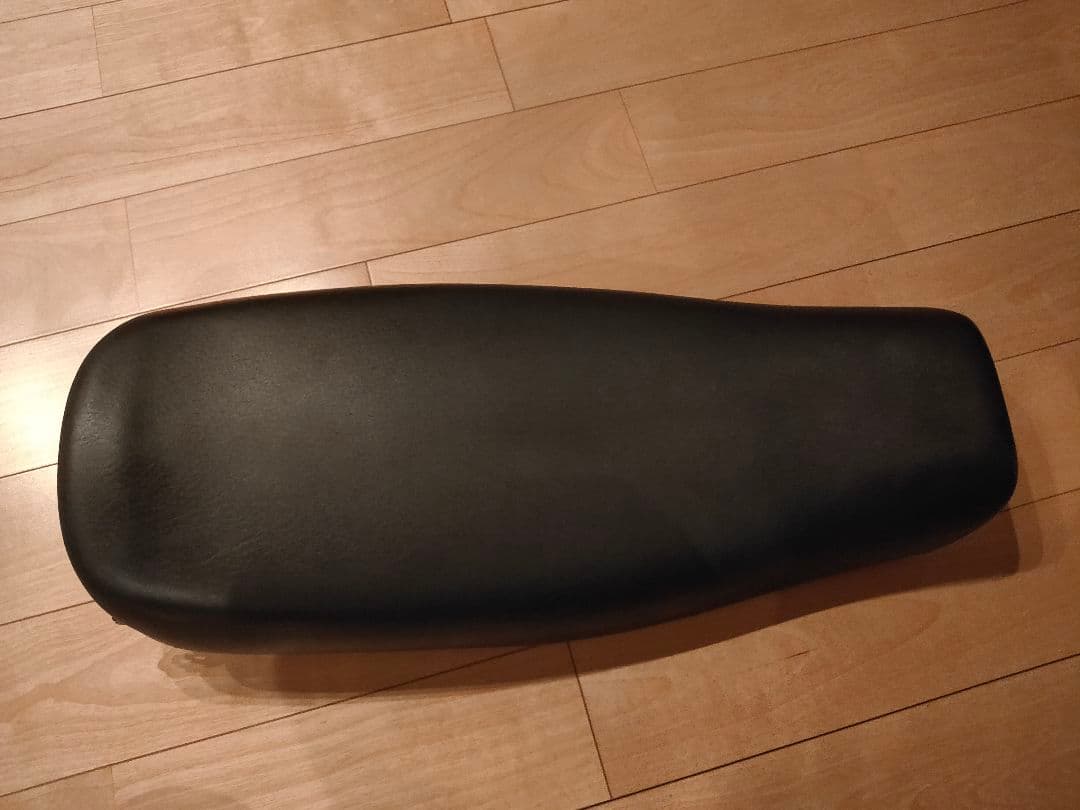 スズキ グラストラッカービックボーイ BB 250 純正シート NJ47A