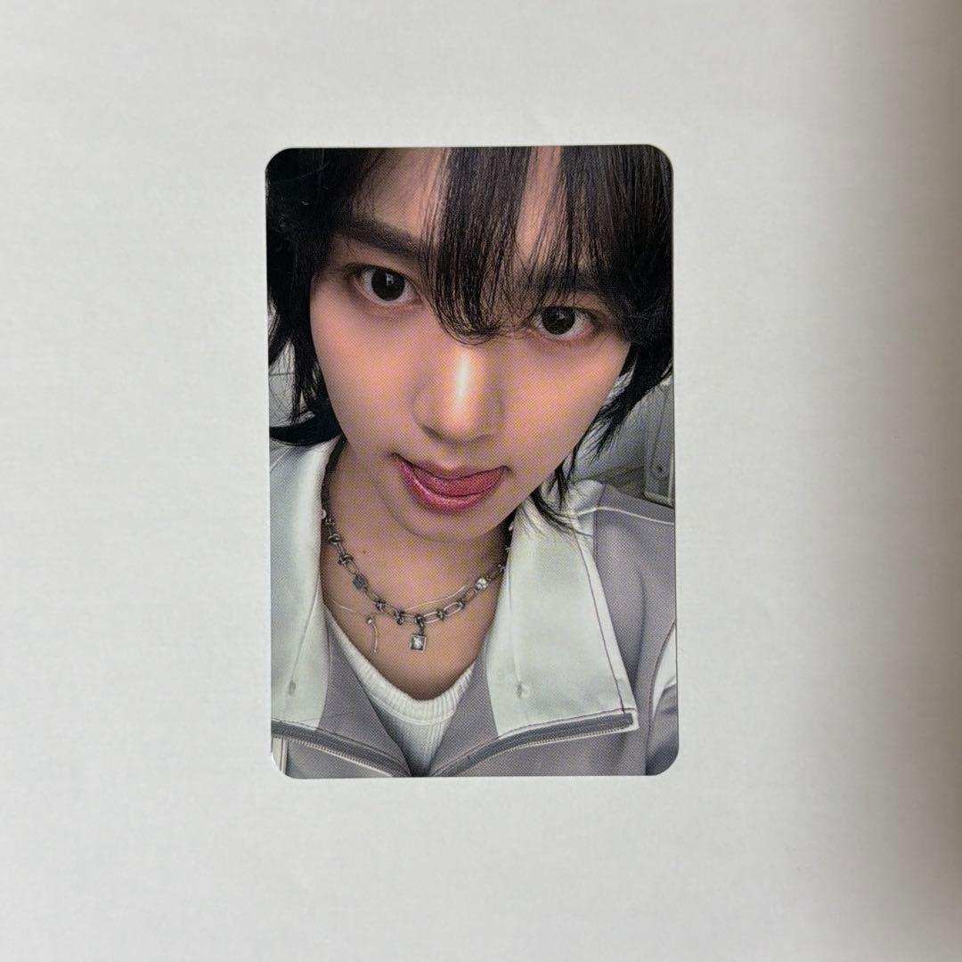 ハンユジン ユジン トレカ 特典 ぺろり ゼベワン ZB1 - メルカリ