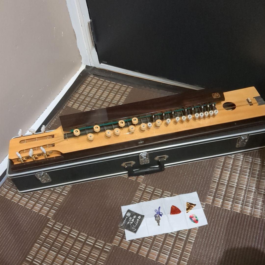 ☆美品 大正琴 菊八重 F28RP ハードケース付き - メルカリ