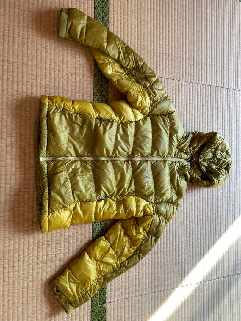 ■モンベル ダウンパーカ ジャケット レディース　イエロー