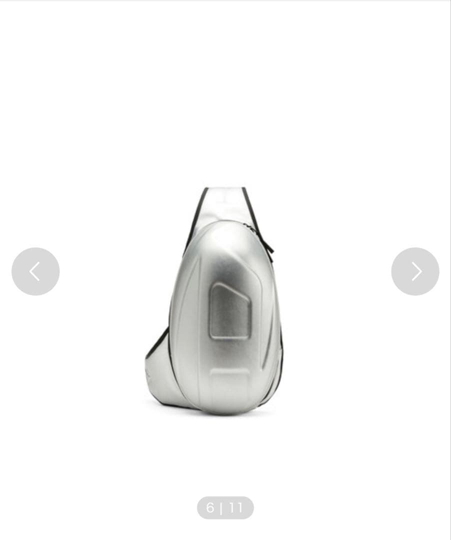 DIESEL メタリックフェイクレザー　スリングバッグ