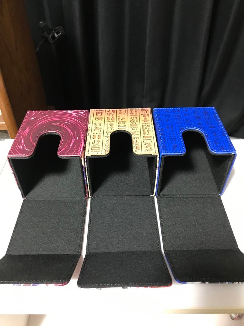 遊戯王 ミレニアム デッキケース 遊戯 海馬 ブラックマジシャンガール