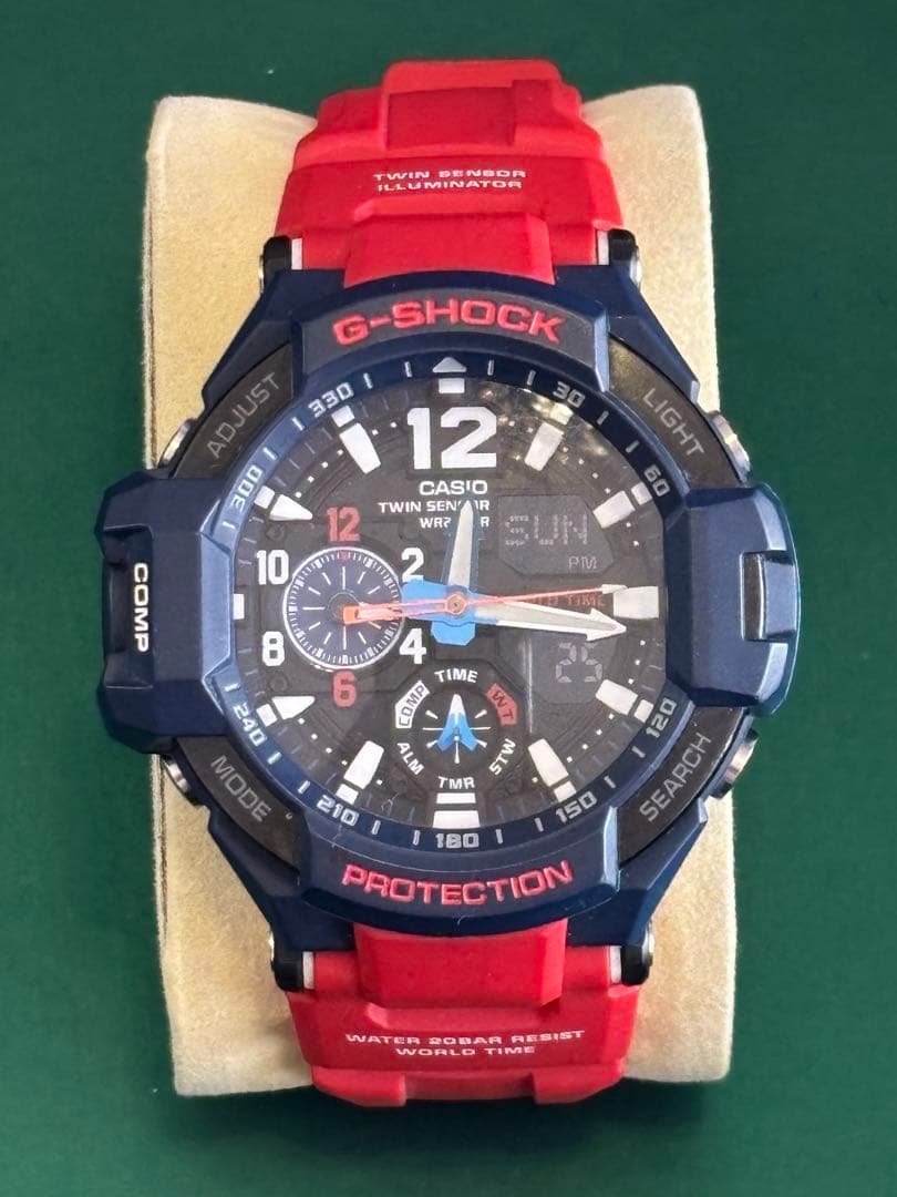 美品G-SHOCKグラビティマスターGA-1100ネイビー×レッド稼働品