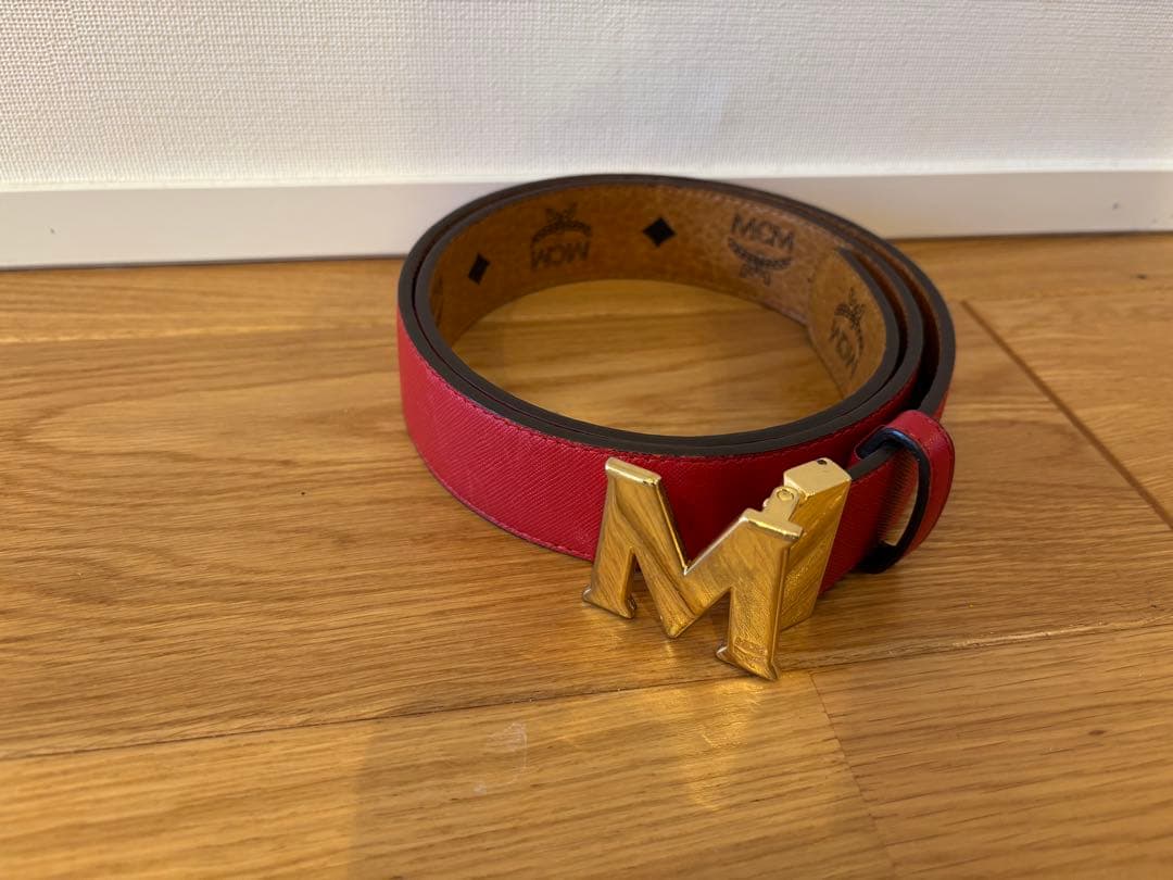 こ*は様 MCMゴールドバックル 赤ベルト(リバーシブル可能)