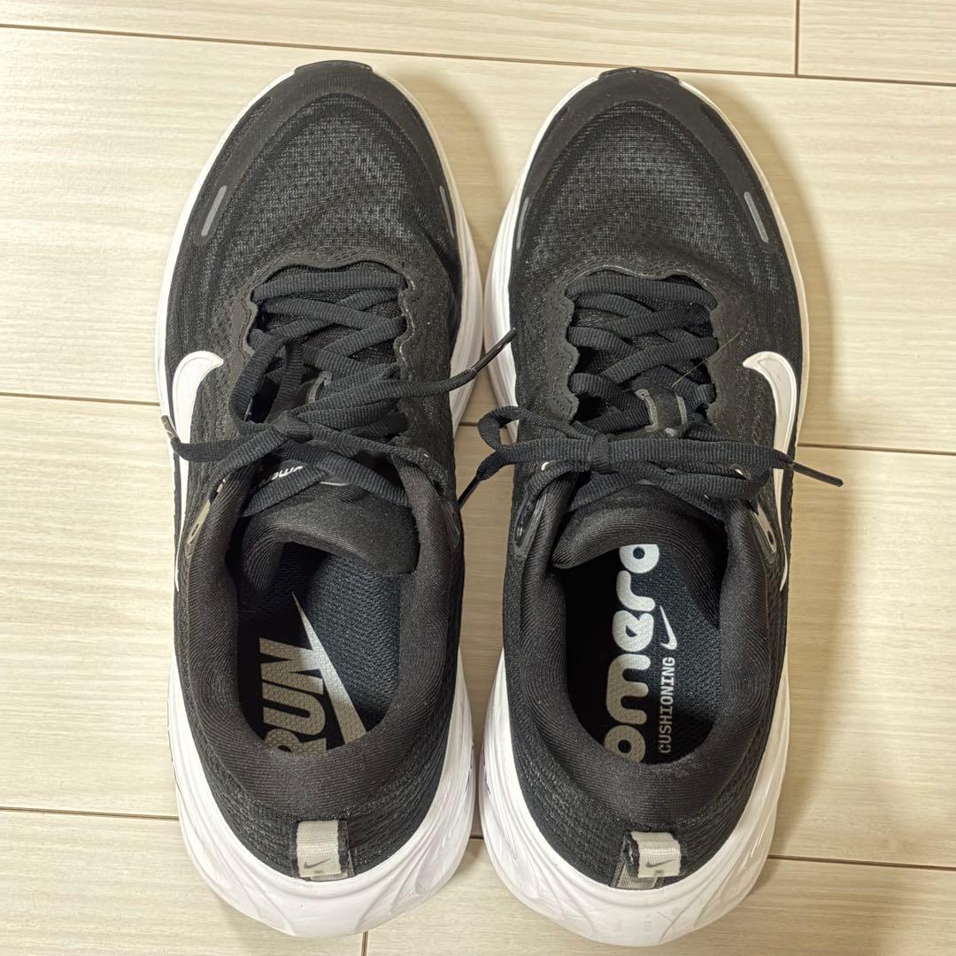 靴 NIKE Vomero Plus HV8150-002 26.0cm BK/WH