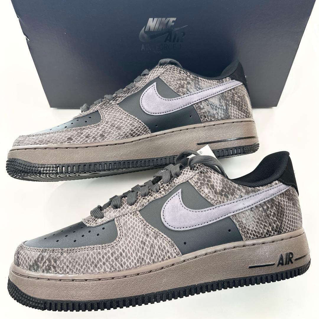 箱、袋付きAIR FORCE1 07 LV8 エアフォース1 スネーク 26cm - メルカリ