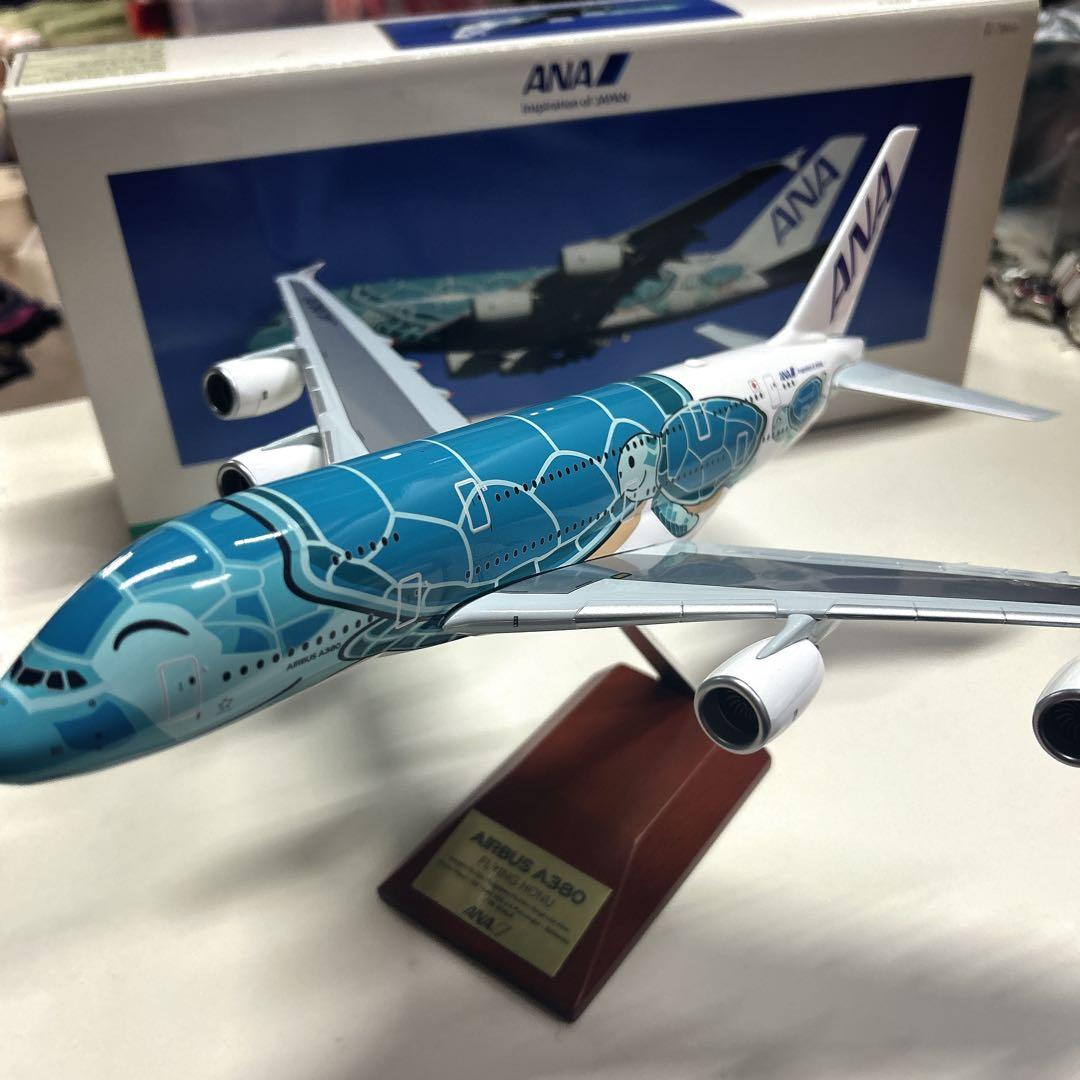 ANA エアバスA380フライングホヌ 1:200 ※タイヤ欠品 Amazon.co.jp: 全日空商事 1/200 A380 JA381A FLYING HONU ANAブルー