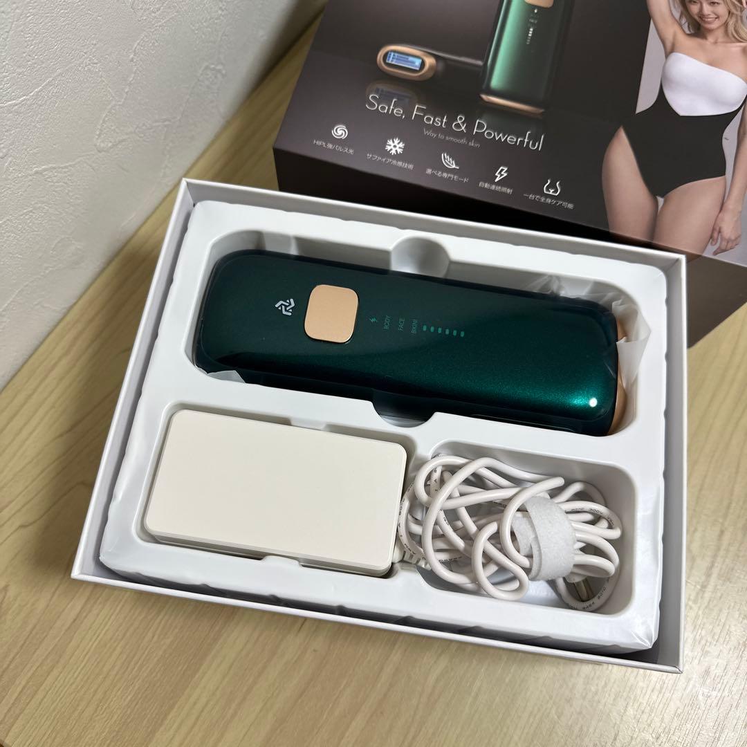 CRYSTAL HIPL光脱毛器2025夏最新 瞬間10℃冷却ほぼ無痛 家庭用 - メルカリ