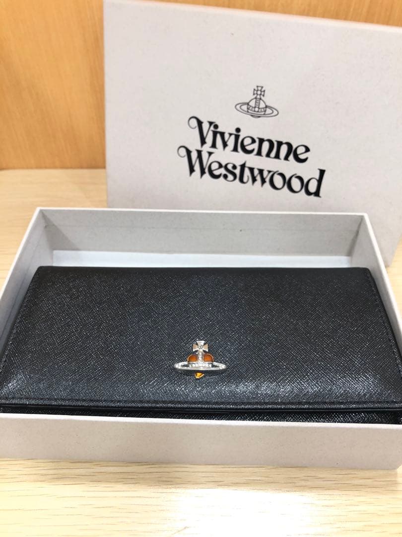 ✴︎ヴィヴィアンウエストウッド　ディアマンテレザー長財布　財布