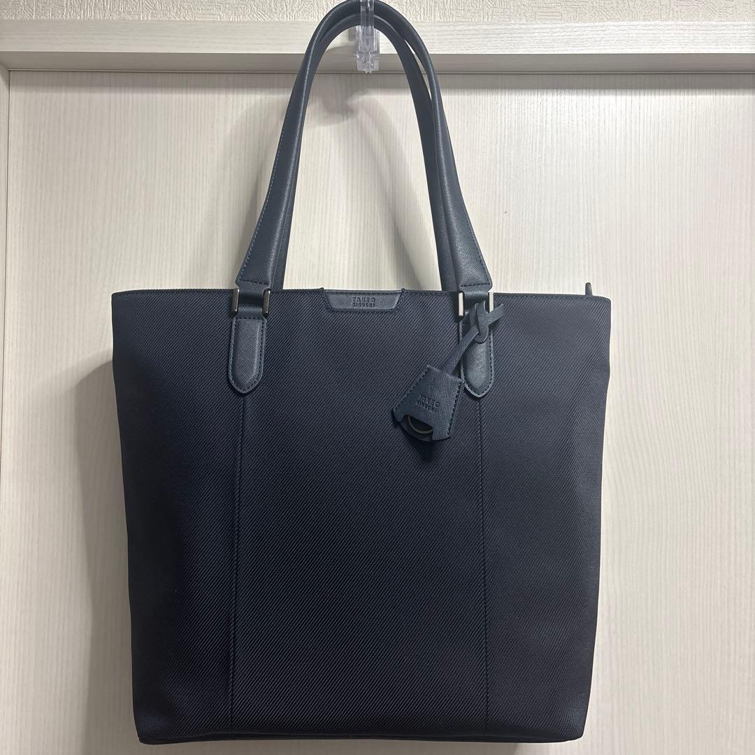【開封後使用なし】タケオキクチ スマート モノトーントートバッグ　ネイビー TAKEO KIKUCHI（タケオキクチ） トートバッグ スマート モノトーン